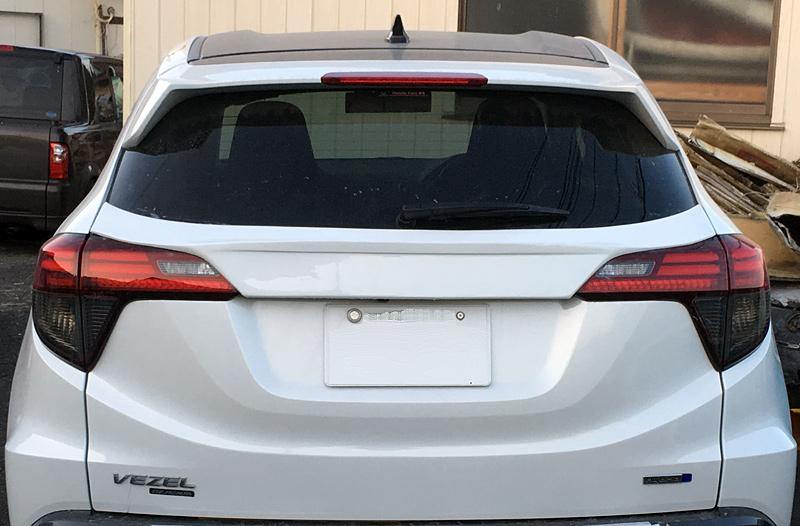 VEZEL 前期型用 テールゲートガーニッシュカバー - TM工房