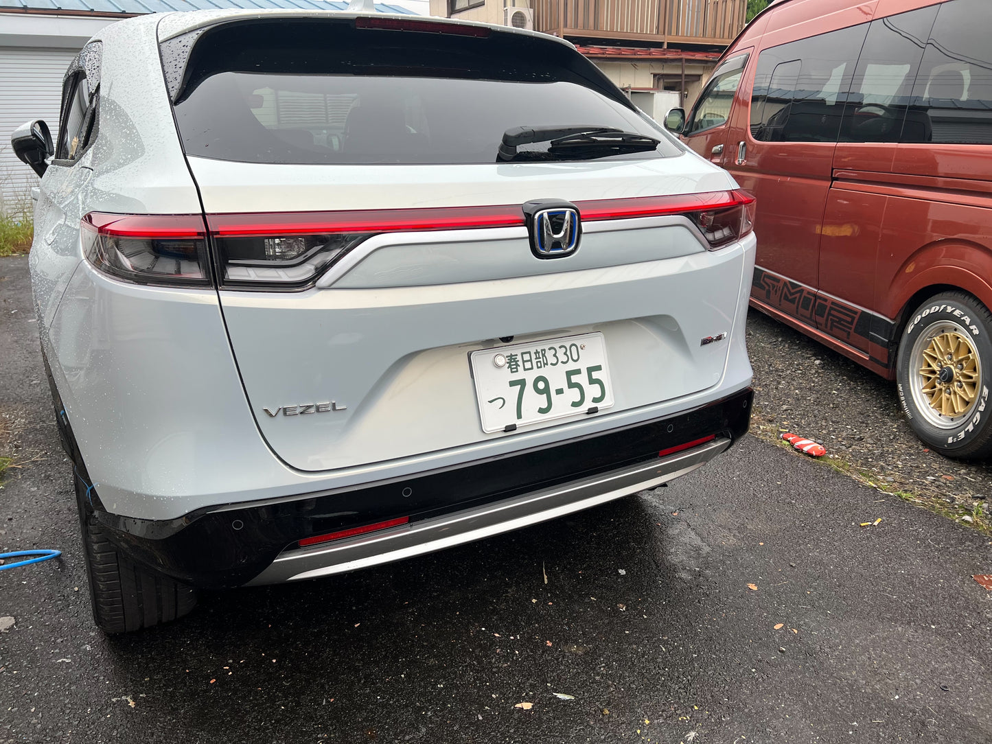 VEZEL RV型用 リアガーニッシュ