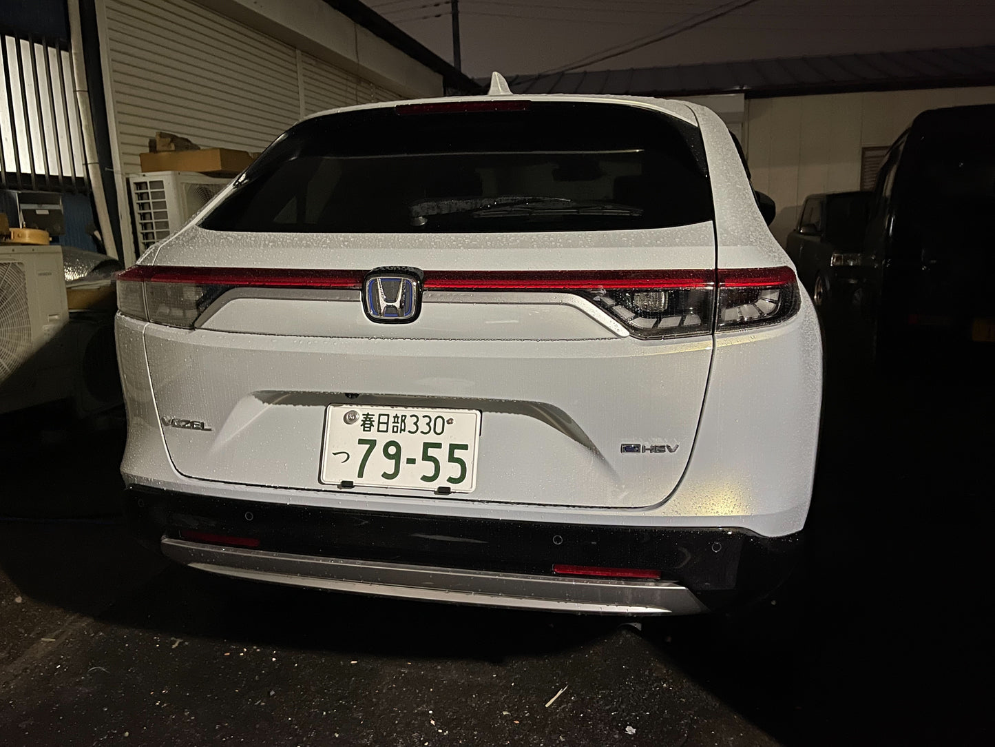 VEZEL RV型用 リアガーニッシュ