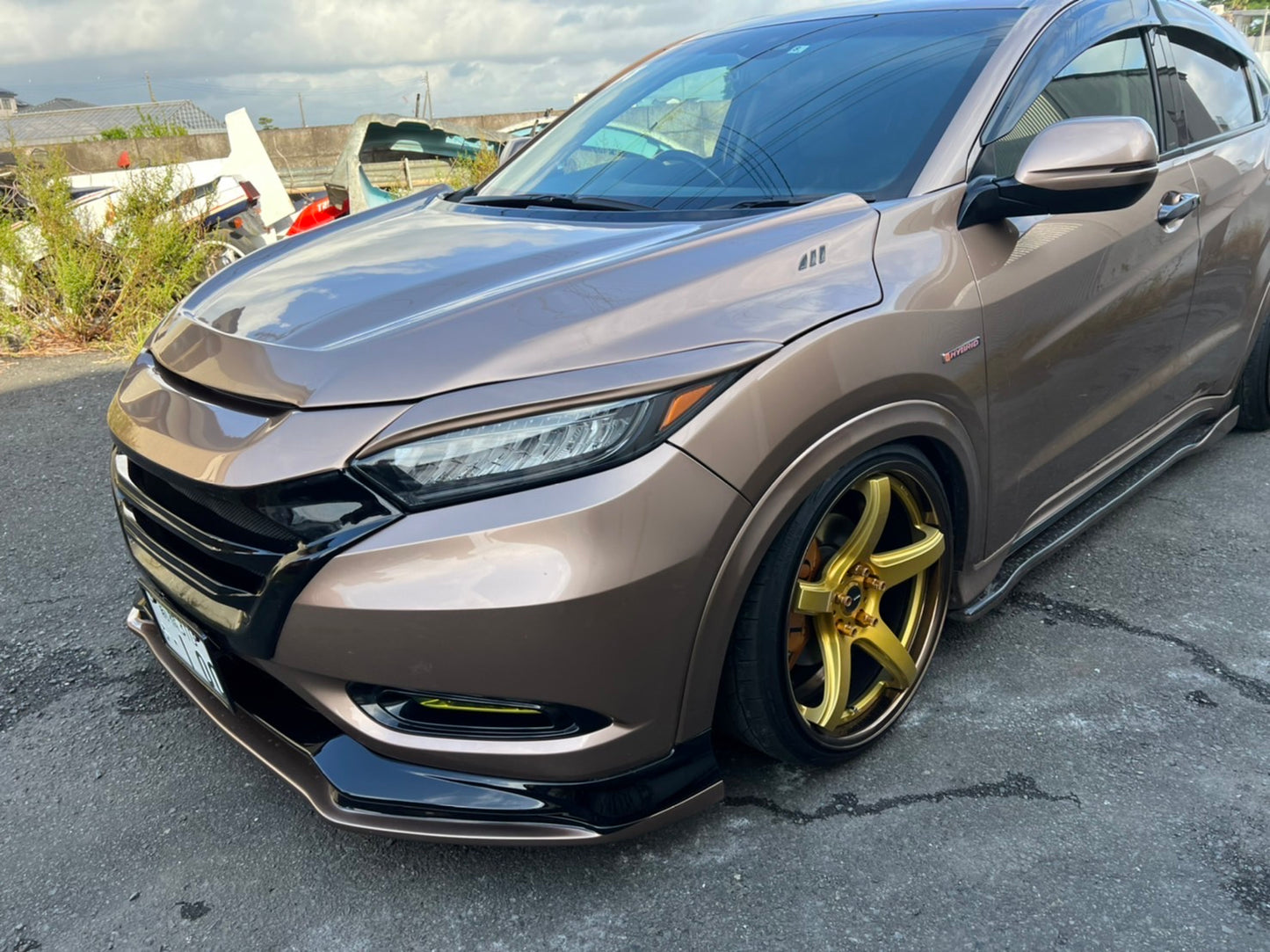 VEZEL FRP製 ボンネット